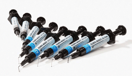 Clearfil Majesty ES Flow Flowable Composite, Light-Cure, Syringe, 2.7 g, B2, 1/Pk, 3308KA